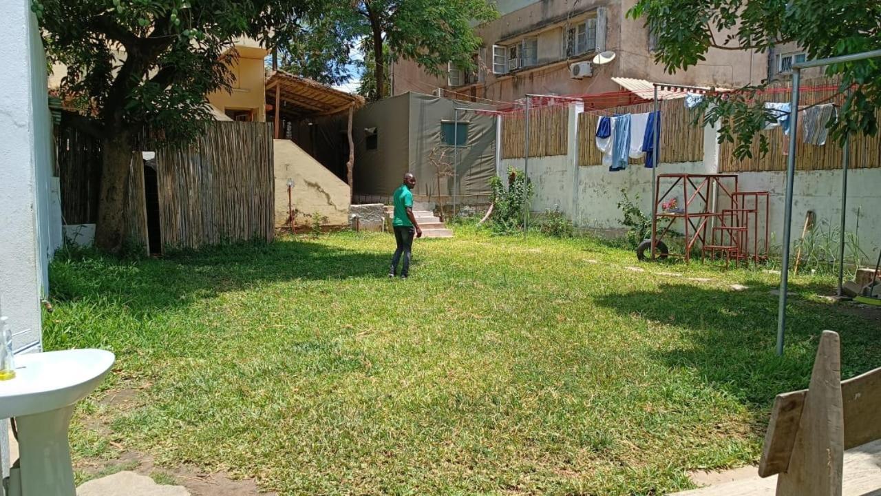 Ruby - Casa De Hospedes - Backpackers Nampula Kültér fotó